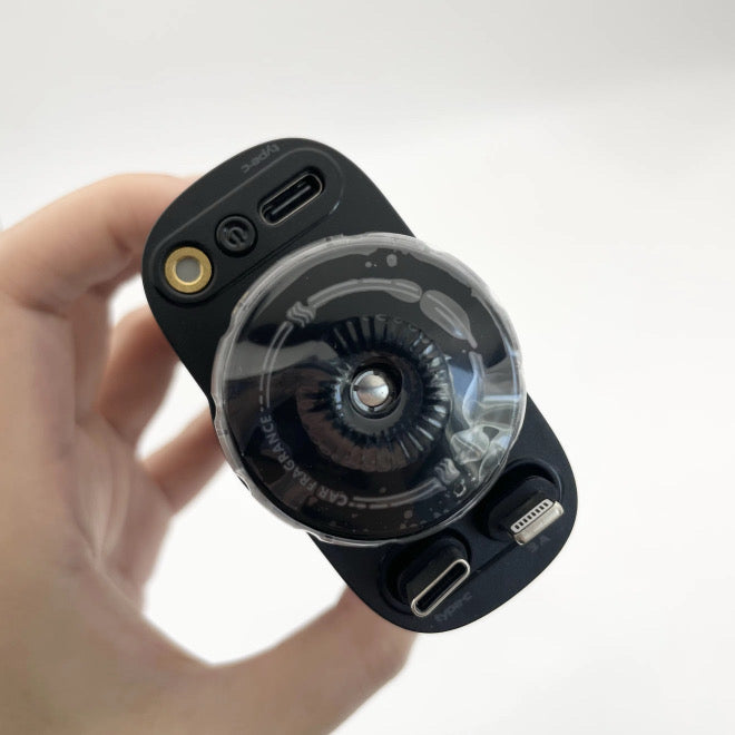 Chargeur de voiture 5 en 1 – câbles rétractables, diffuseur de parfum et lumière LED